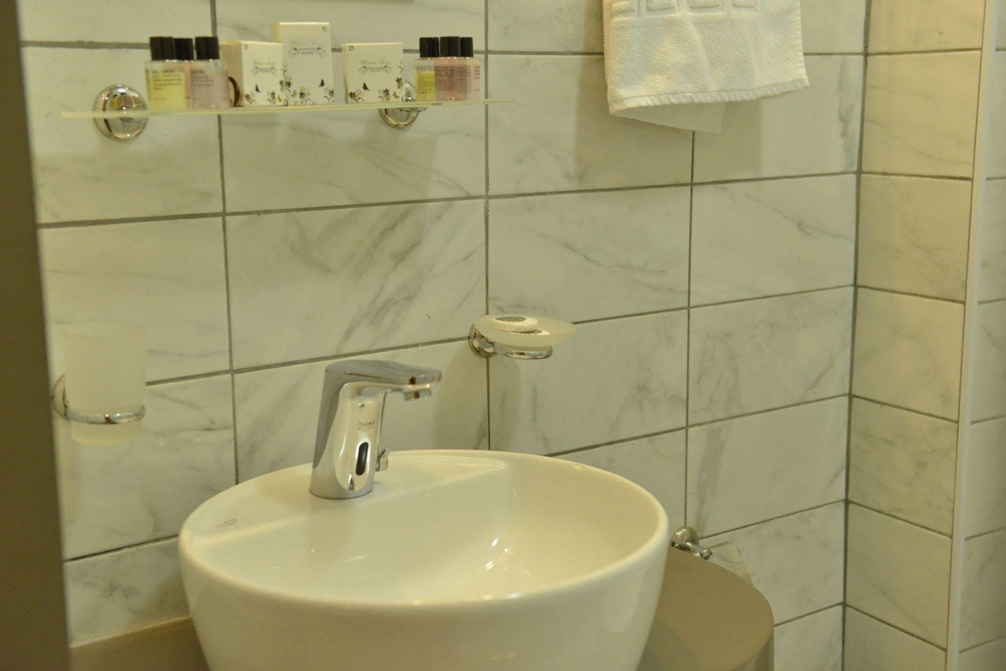 Turkeli Otel Istanboel Buitenkant foto